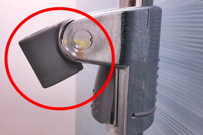 シャワーの角度を調整できるフック